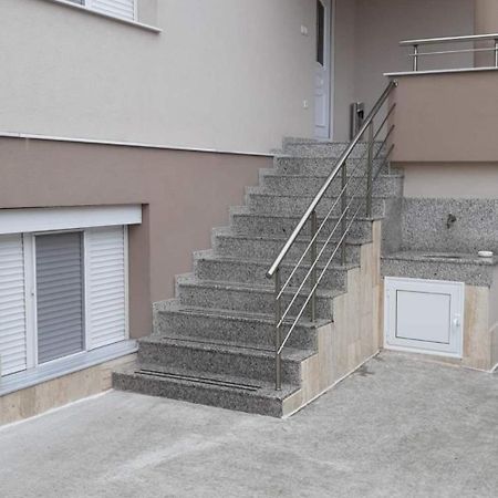 Villa Ros Guest House スヴィレングラッド エクステリア 写真