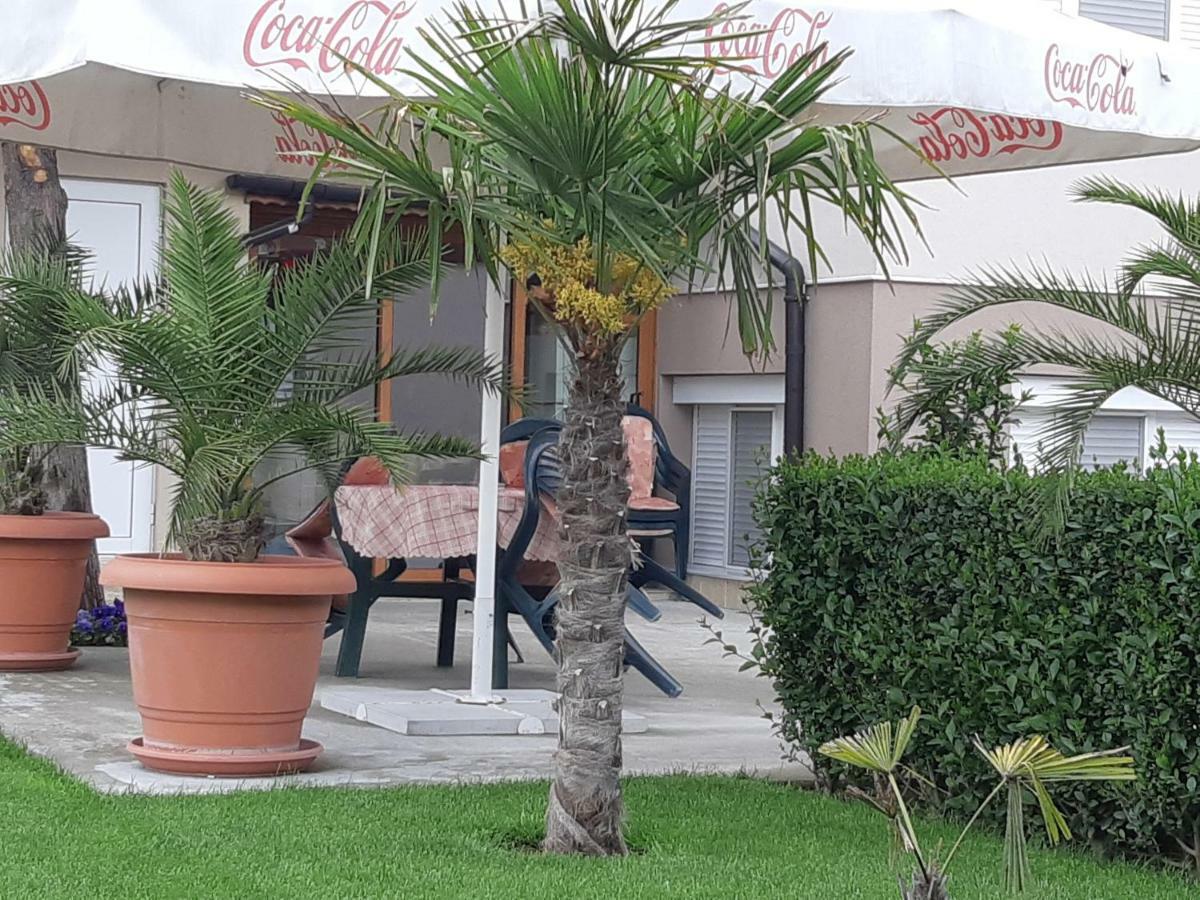 Villa Ros Guest House スヴィレングラッド エクステリア 写真